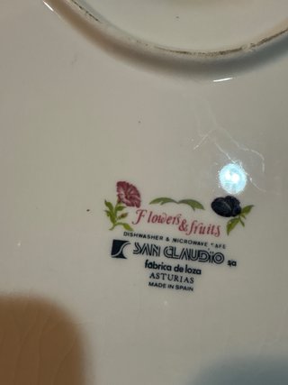 Fuente San Claudio Flowers & Fruits