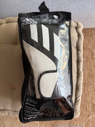 Guantes Boxeo Adidas Speed Tilt 250