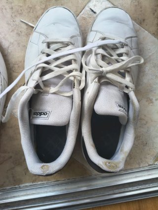 Zapatillas Adidas y Puma de Piel Blancas