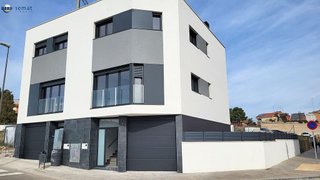 Casa adosada en venta en Tàrrega