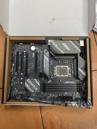 MSI B760 GAMING PLUS WIFI Placa Base