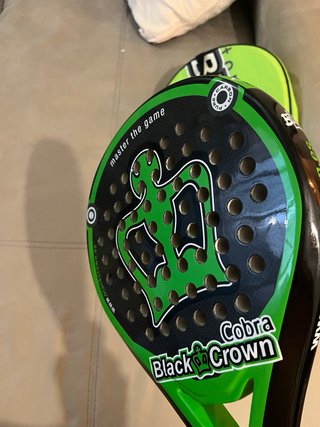 Raqueta Padel Black Crown Cobra con caso