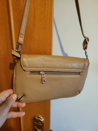 Bolso de colgar mujer beige