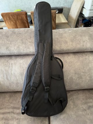 Guitarra Acústica clásica marca Admira