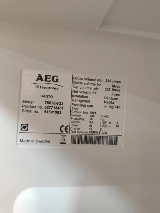 Nevera y congelador integrados AEG