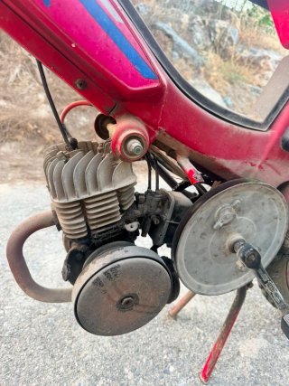 Moped ONIX rojo