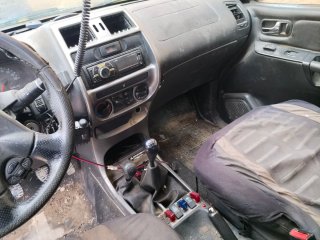 Nissan Terrano II 2004