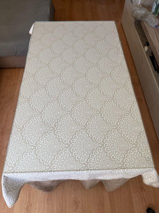 Mesa camilla cristal y tela beige