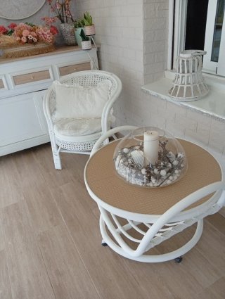 Mesa Auxiliar Terraza/Jardín Mimbre Blanca.