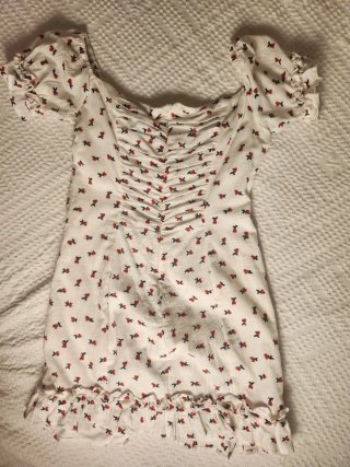 Vestido corto Zara floral talla L