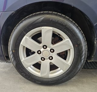 KIA Carens 2010