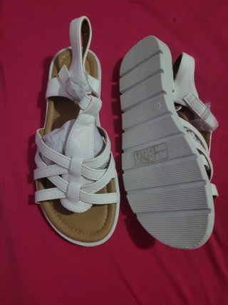 Sandalias blancas niña Talla 34