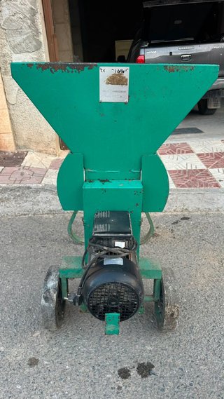 Máquina peladora almendras Puigdellivol