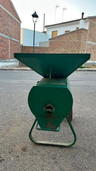 Máquina peladora almendras Puigdellivol