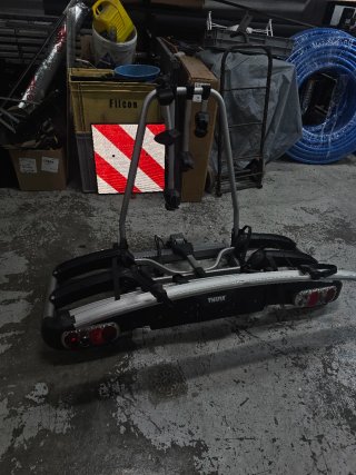 Portabicicletas Thule Bola reclinable. de 3 bicis