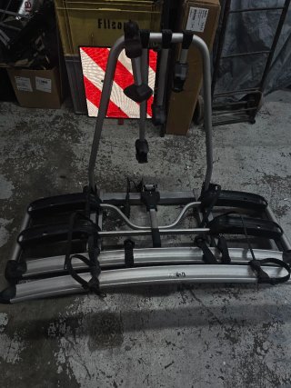 Portabicicletas Thule Bola reclinable. de 3 bicis
