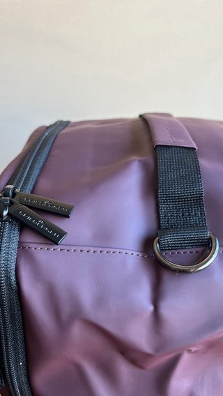 Mochila de cabina granate tamaño bajo asiento
