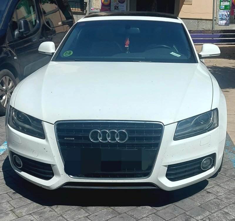 Audi A5 2010 - foto 1