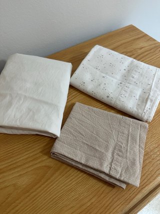 Juego de sábanas de cuna