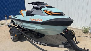 Moto de agua Sea-Doo wake pro 230