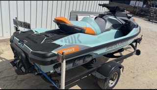 Moto de agua Sea-Doo wake pro 230