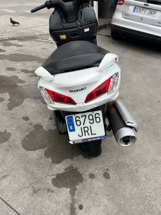 Suzuki Burgman 125cc 2016 Blanca