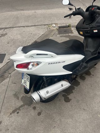 Suzuki Burgman 125cc 2016 Blanca