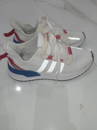 Zapatillas Adidas Blancas y Azules