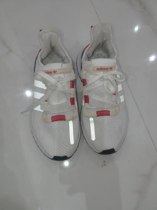 Zapatillas Adidas Blancas y Azules