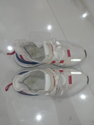 Zapatillas Adidas Blancas y Azules