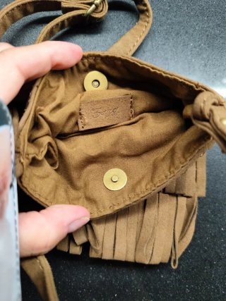Bolso marrón con flecos