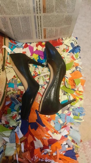 Zapatos de tacón negros  fabricados en España