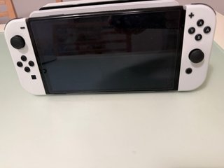 Nintendo Switch oled con accesorios