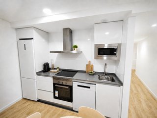 Se alquila precioso piso nuevo en zona HUCA OVIEDO
