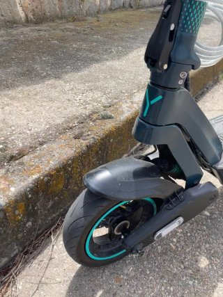 Patinete Eléctrico Cecotec Bongo Y65