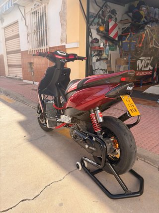 Yamaha Jog RR Carreras Roja/Negra