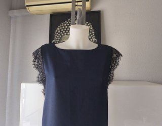 Camaïeu. Vestido diseño encaje en mangas. Talla 40