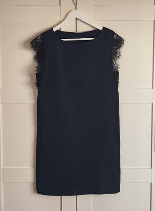 Camaïeu. Vestido diseño encaje en mangas. Talla 40