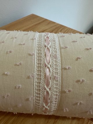 Cuscino per fasciatoio con pizzo