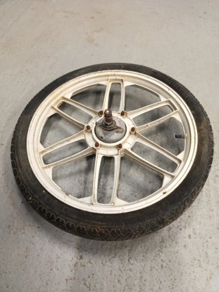 Rueda ciclomotor