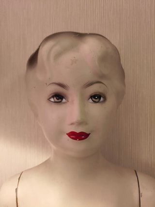 Maniquí infantil antiguo