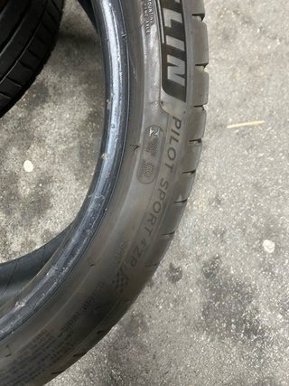 Michelin Pilot Sport 4 ZP 225/40 R18