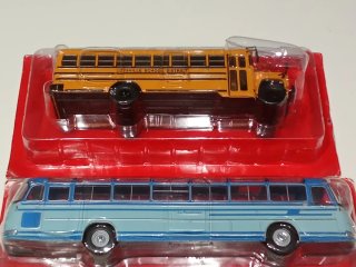 Autobús setra s14 y GMC escala 1.43