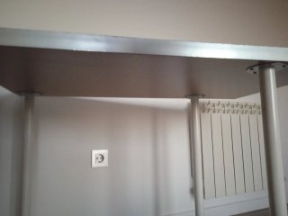 Mesa escritorio Ikea madera y metal