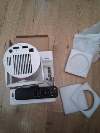 Mini Proyector Multimedia Wi-Fi