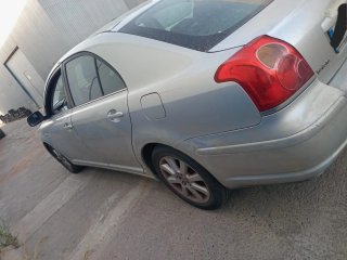Despiece Toyota Avensis 2004