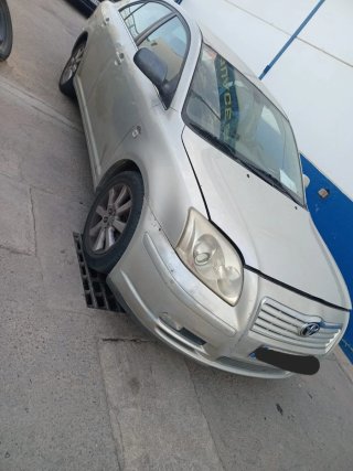 Despiece Toyota Avensis 2004