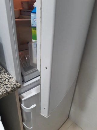 Nevera blanca con congelador separado