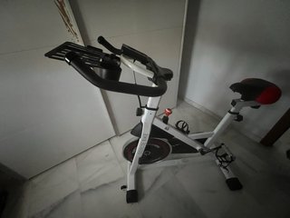 Bicicleta estática poco uso