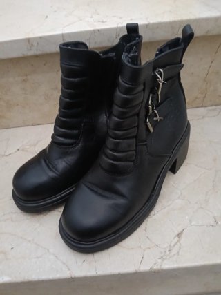 Lote Botas y Botines Negros